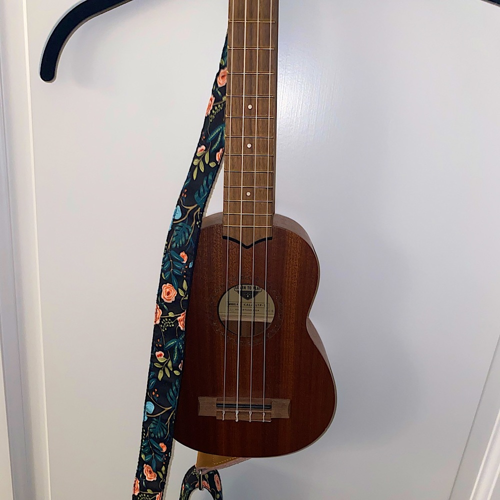 KALA UKULELE W/STRAP- Kala Ukulele